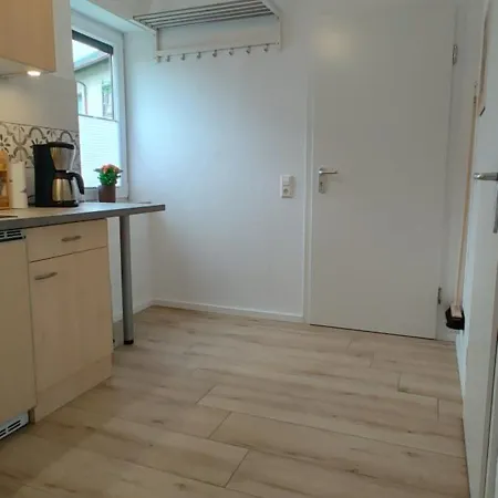 Ehemalige Uhrmacherwerkstatt Mit Terrasse アパート